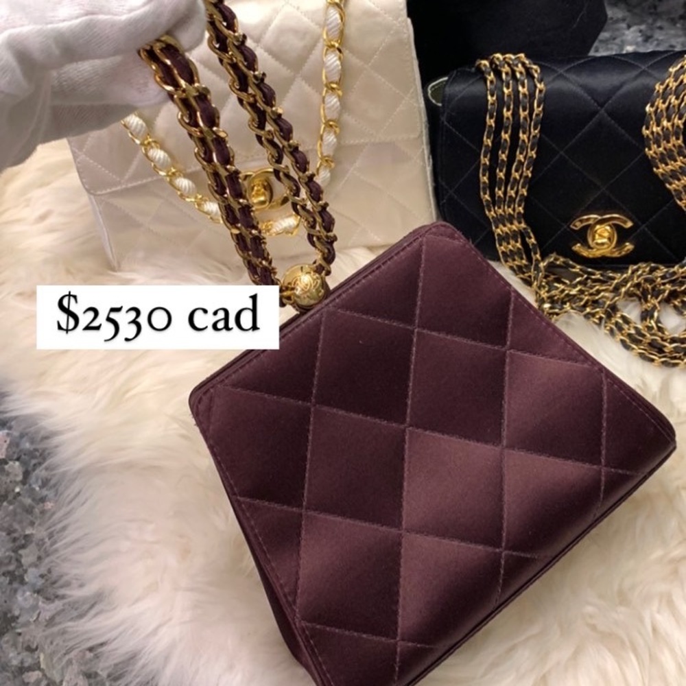 ❌SOLD❌Vintage Chanel Satin chain hand bag - Picture 3 of 10